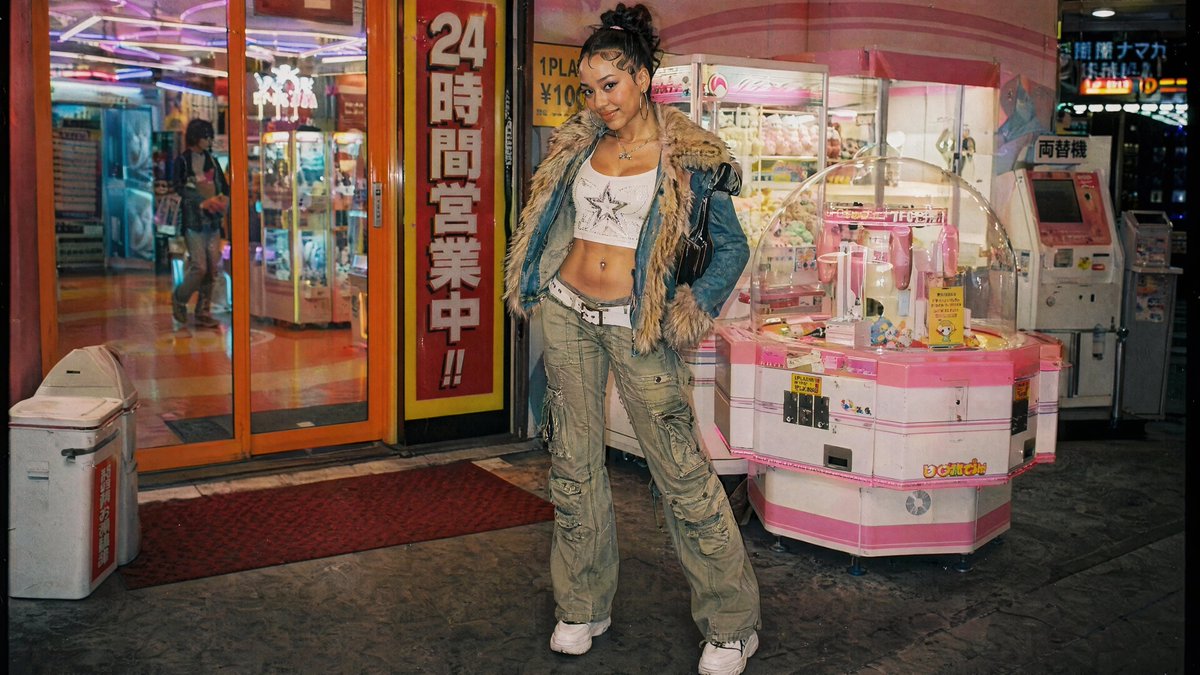 Fashion Campaign Grid output image 1